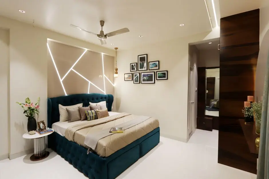 DLF TWO MIDTOWN, Moti Nagar, New Delhi — Photo 3