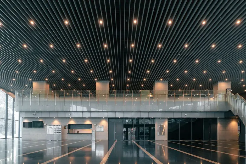 DLF JHANDEWALAN MALL, New Delhi — Photo 1