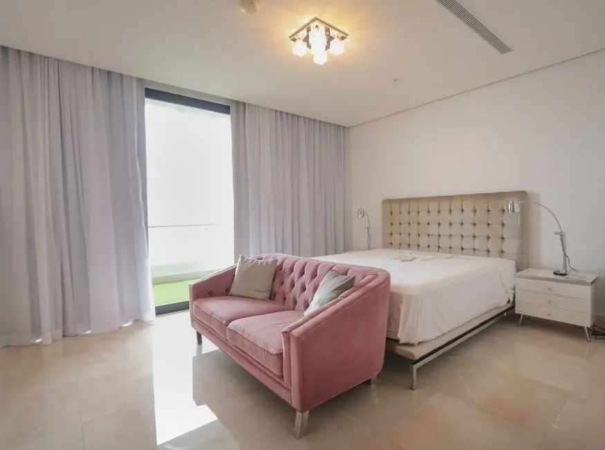 DLF MINI CAMELLIAS, Sector 42, Gurgaon — Photo 2